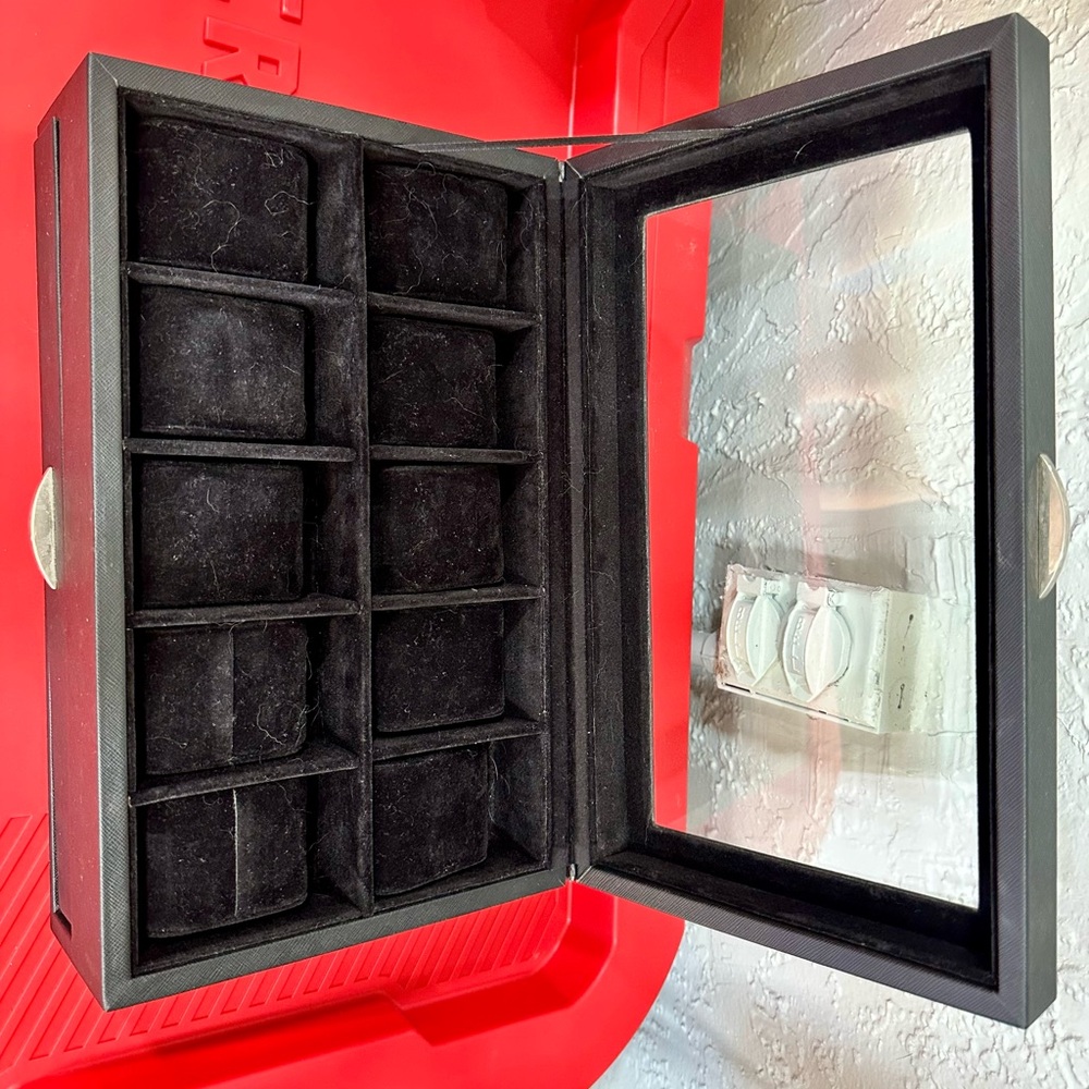 Elegant Black Watch Display Case